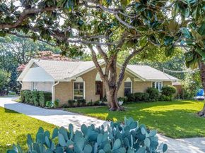 421  Valley Glen Place , Richardson Texas 75080