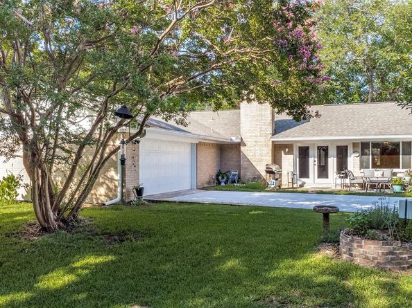 421  Valley Glen Place , Richardson Texas 75080
