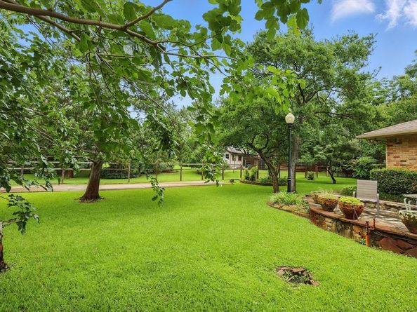 117  Nowlin Drive , Highland Village Texas 75077