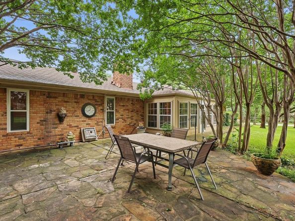 117  Nowlin Drive , Highland Village Texas 75077