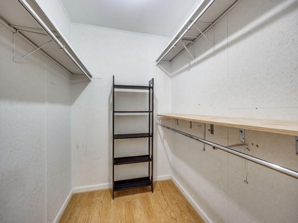 1822  Woodbury  , Carrollton Texas 75007