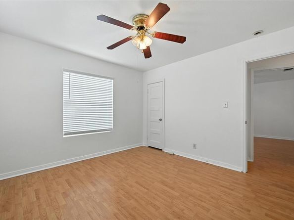 3917  Lisbon Street , Fort Worth Texas 76107