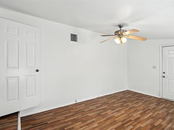 3917  Lisbon Street , Fort Worth Texas 76107