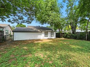 3917  Lisbon Street , Fort Worth Texas 76107