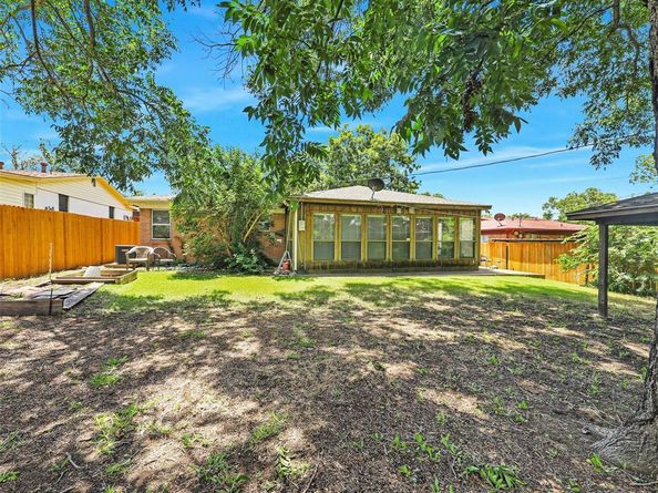 8532  Gibbs Drive , White Settlement Texas 76108