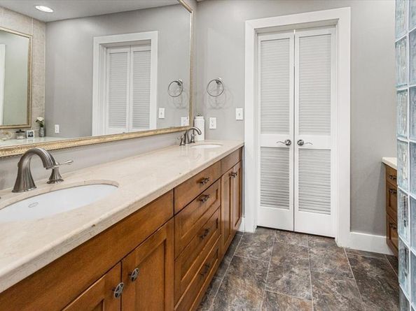 411 W 7th Street  806, Fort Worth Texas 76102