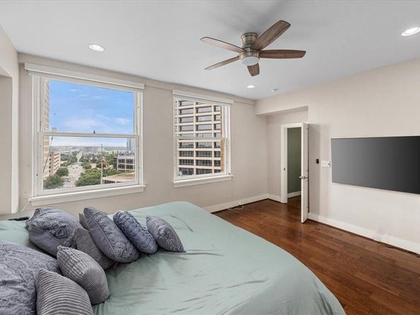 411 W 7th Street  806, Fort Worth Texas 76102