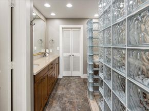411 W 7th Street  806, Fort Worth Texas 76102