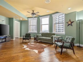 411 W 7th Street  806, Fort Worth Texas 76102