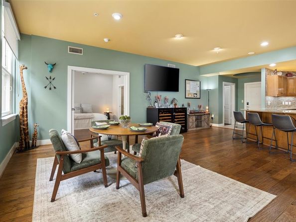 411 W 7th Street  806, Fort Worth Texas 76102
