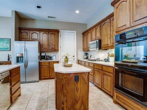 2812  Stafford Court , McKinney Texas 75072