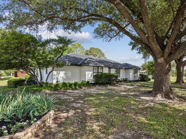 101  Oakmont Drive , Trophy Club Texas 76262
