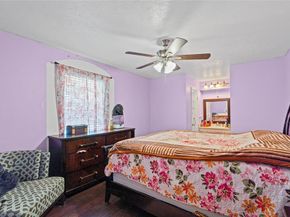 1425  Crockett Street , Garland Texas 75042