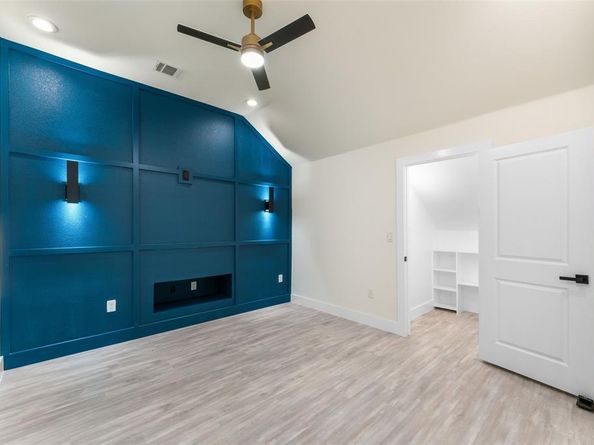 2601  Marburg Street , Dallas Texas 75215