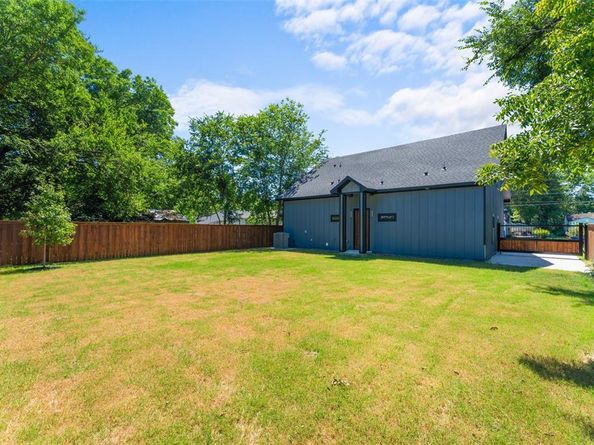 2601  Marburg Street , Dallas Texas 75215