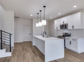 2427  Merlin Street , Dallas Texas 75215