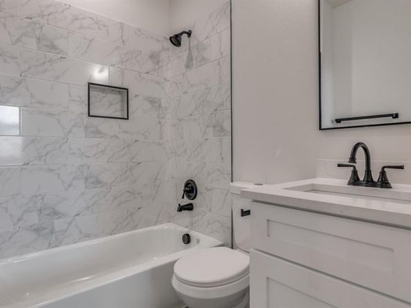 2427  Merlin Street , Dallas Texas 75215