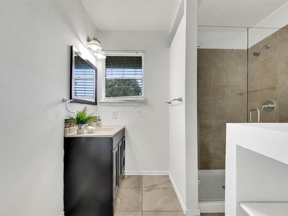 9662  Ferndale Road , Dallas Texas 75238