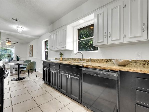 9662  Ferndale Road , Dallas Texas 75238