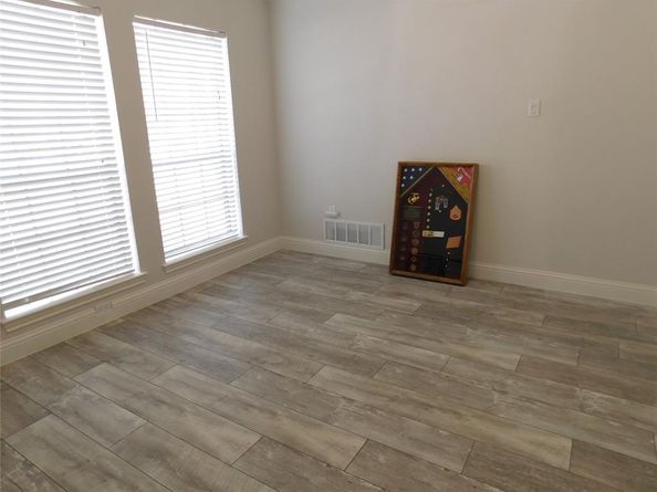 3409  Queenswood Lane , Garland Texas 75040