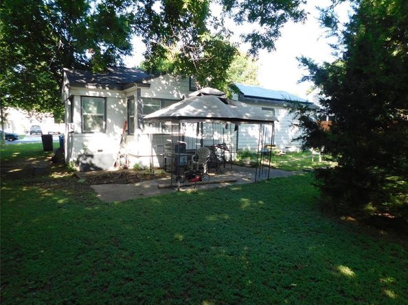2616  Bowling Green Avenue , Dallas Texas 75216