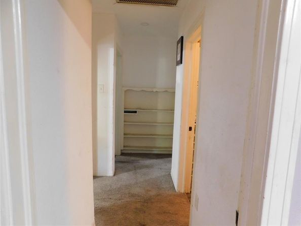 2616  Bowling Green Avenue , Dallas Texas 75216