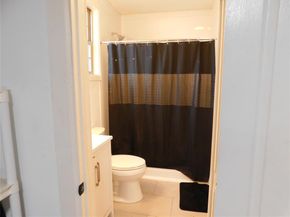 2616  Bowling Green Avenue , Dallas Texas 75216