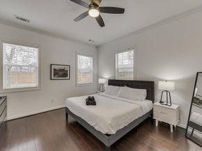 909  Elsbeth Street , Dallas Texas 75208