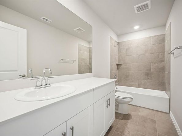 6636  Valley Lake Lane , Fort Worth Texas 76036