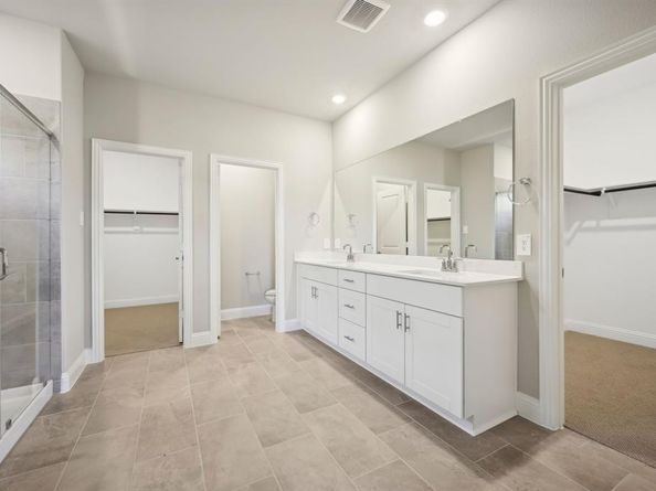 6636  Valley Lake Lane , Fort Worth Texas 76036