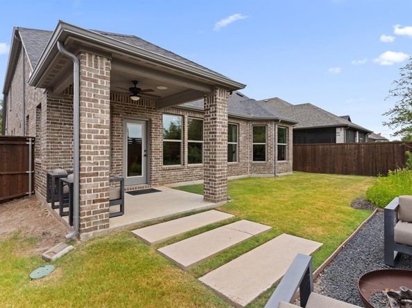 121 S Oak Drive , Oak Point Texas 75068