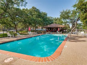 704  Oakwood Trail , Fort Worth Texas 76112