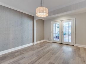 704  Oakwood Trail , Fort Worth Texas 76112