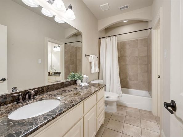 5134  Post Oak Trail , Colleyville Texas 76034