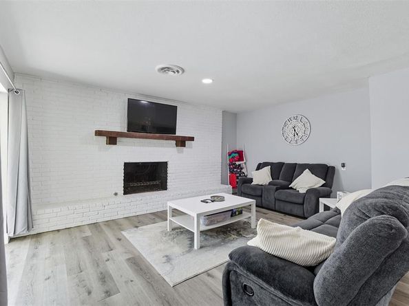 1016  Angela Court , Everman Texas 76140