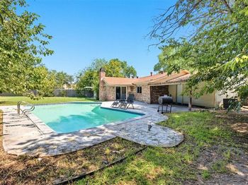 1016  Angela Court 