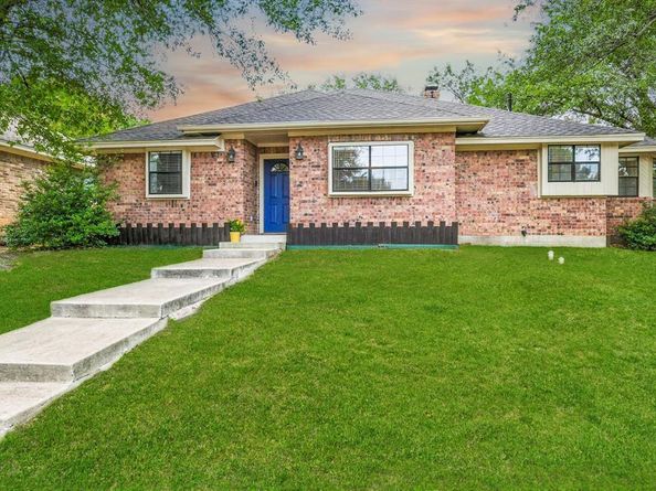 2405  Castle Street , Irving Texas 75038