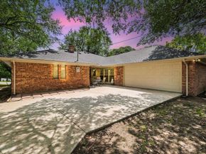 2405  Castle Street , Irving Texas 75038