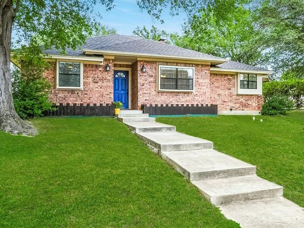 2405  Castle Street , Irving Texas 75038