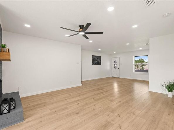 2003  Deerfield Drive , Carrollton Texas 75007