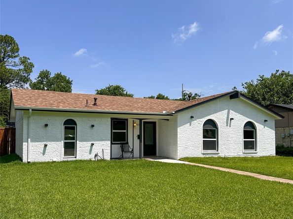 809  longbeach Drive , Garland Texas 75043