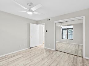2505  Wedglea Drive  106, Dallas Texas 75211