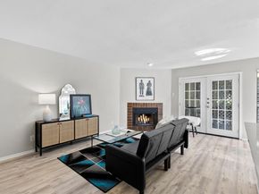 2505  Wedglea Drive  106, Dallas Texas 75211