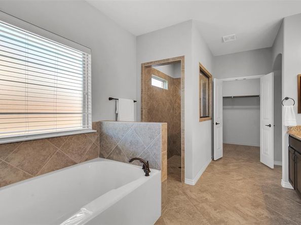 116  Mundelein Drive , Oak Point Texas 75068