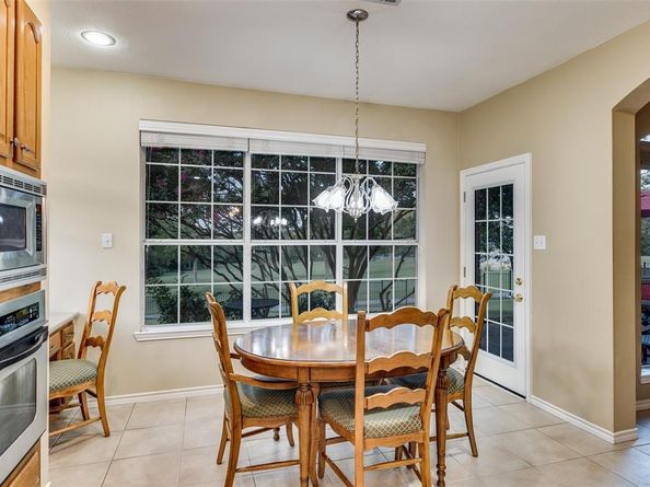 2808  Roundrock  , McKinney Texas 75072