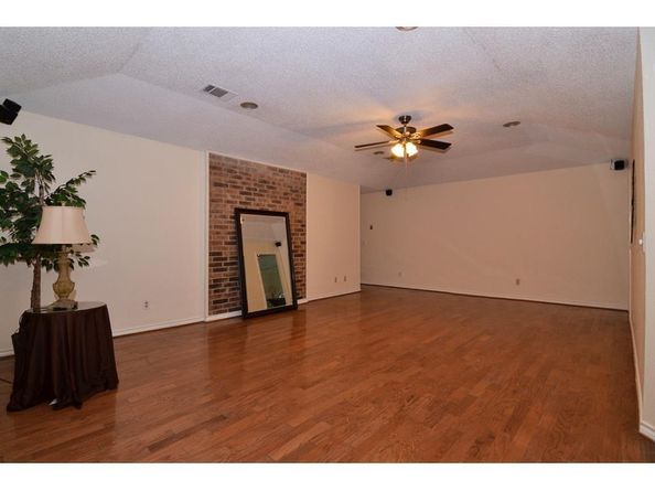 13215  Harkness Drive , Dallas Texas 75243