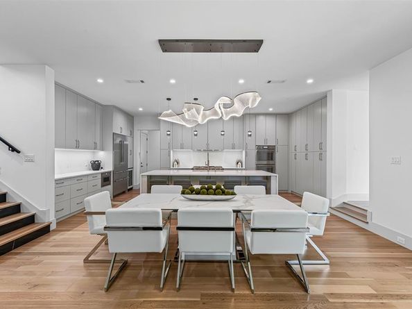 9956  Dresden Drive , Dallas Texas 75220