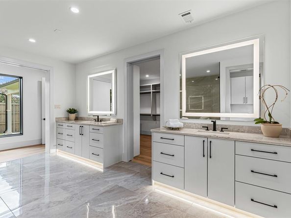 9956  Dresden Drive , Dallas Texas 75220