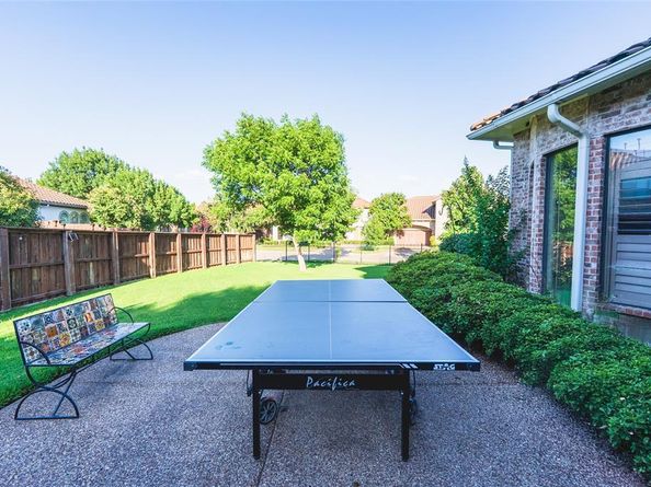 6527  Barcelona  , Irving Texas 75039