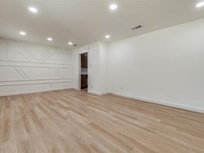 5323  Blaney Way , Dallas Texas 75227